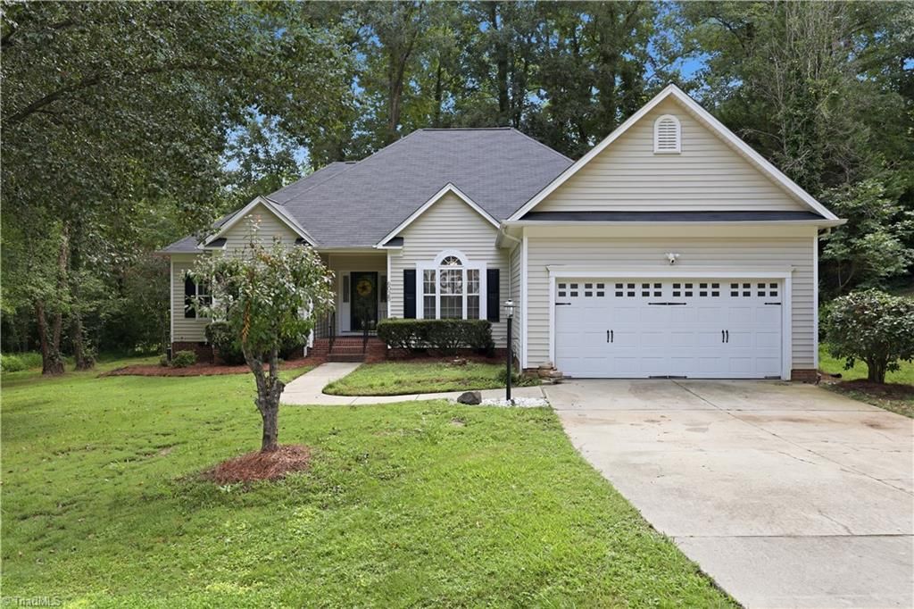 6025 Habersham Drive, Kernersville, NC 27284