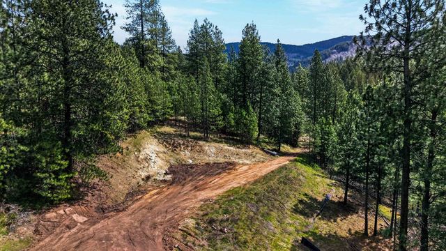 22829 E Red Feather Ln, Liberty Lake, WA 99019