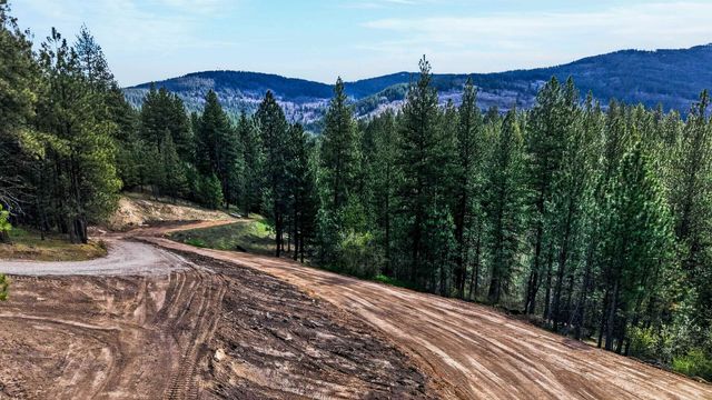 22829 E Red Feather Ln, Liberty Lake, WA 99019
