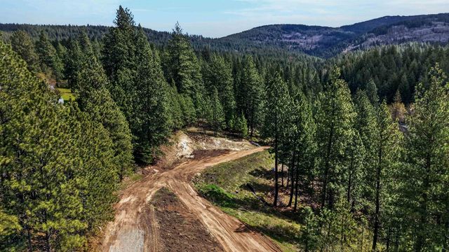 22829 E Red Feather Ln, Liberty Lake, WA 99019
