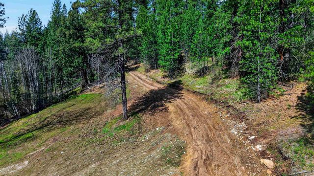 22829 E Red Feather Ln, Liberty Lake, WA 99019