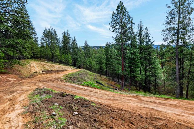 22829 E Red Feather Ln, Liberty Lake, WA 99019