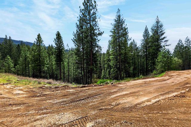 22829 E Red Feather Ln, Liberty Lake, WA 99019