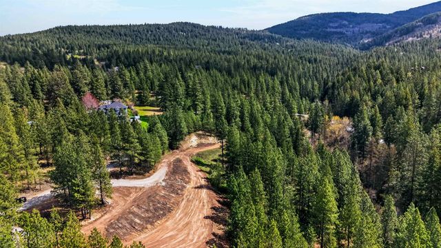 22829 E Red Feather Ln, Liberty Lake, WA 99019