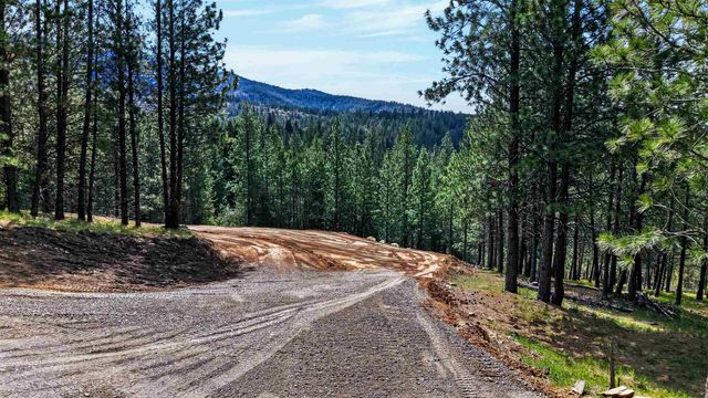 22829 E Red Feather Ln, Liberty Lake, WA 99019
