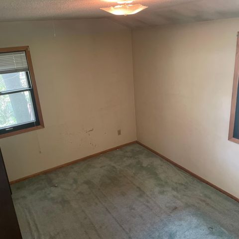 11209 Independence Avenue N, Champlin, MN 55316