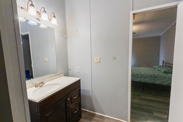 313 Hogan Lane, Whitesboro, TX 76273