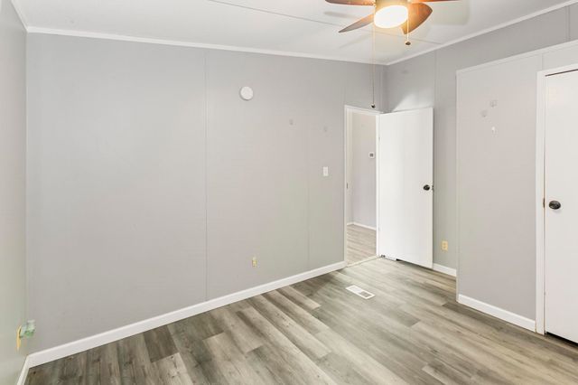 313 Hogan Lane, Whitesboro, TX 76273
