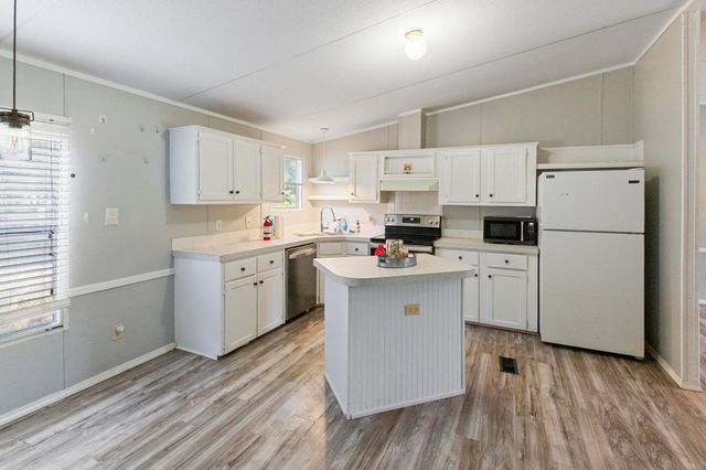 313 Hogan Lane, Whitesboro, TX 76273