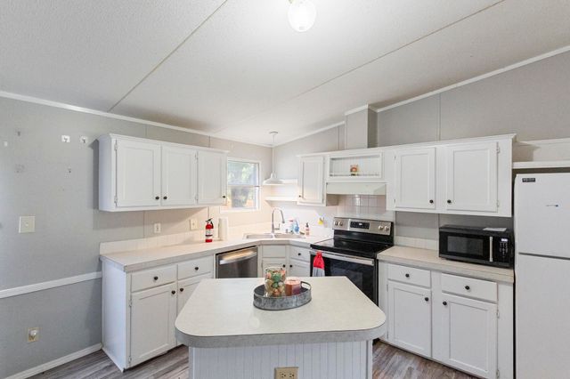 313 Hogan Lane, Whitesboro, TX 76273