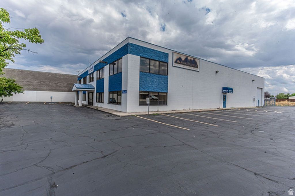 3311 W PARKWAY BLVD, West Valley City, UT 84119 — photo 3