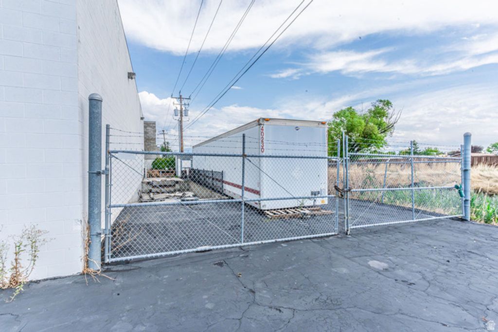 3311 W PARKWAY BLVD, West Valley City, UT 84119 — photo 5