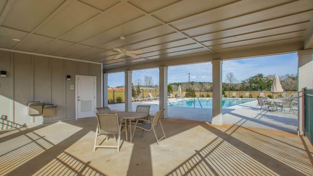 322 Callie Drive, Crestview, FL 32536