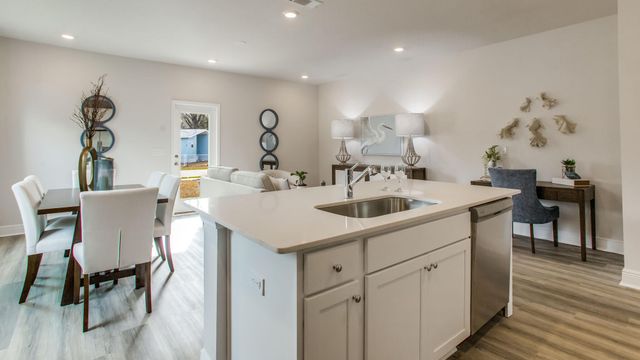 322 Callie Drive, Crestview, FL 32536