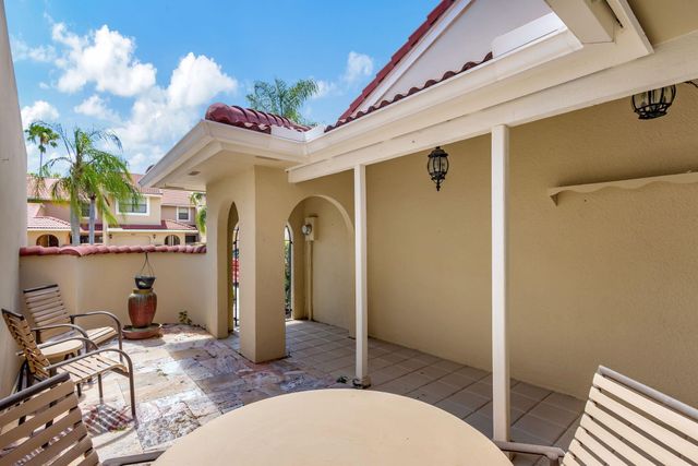 807 Windermere Way, Palm Beach Gardens, FL 33418