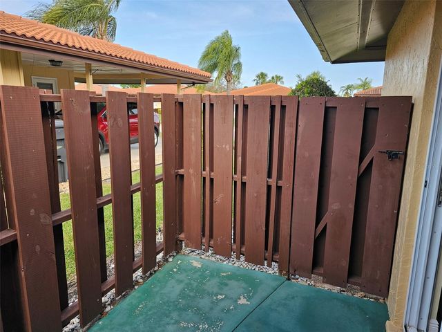 3304 MCDILL ROAD, Bradenton, FL 34207