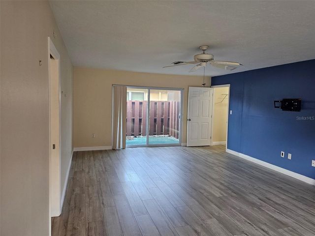 3304 MCDILL ROAD, Bradenton, FL 34207