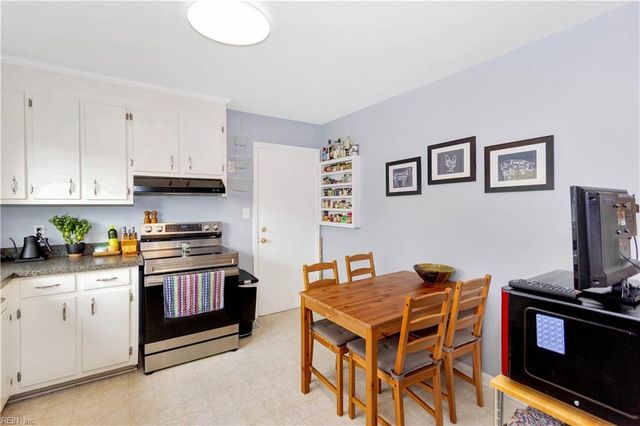 615 Page DR, Hampton, VA 23669