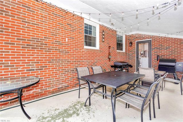 615 Page DR, Hampton, VA 23669