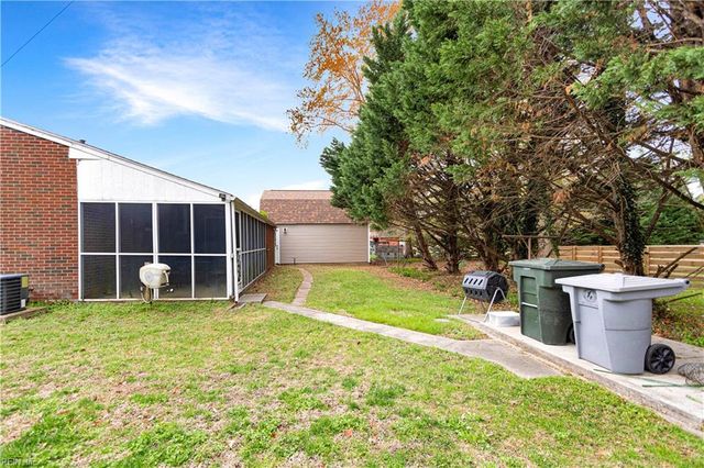 615 Page DR, Hampton, VA 23669