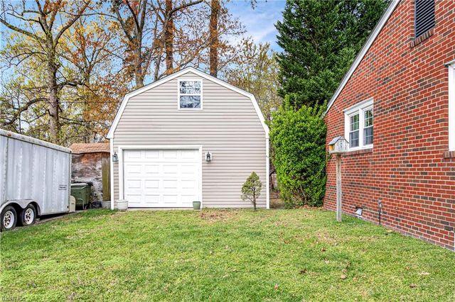 615 Page DR, Hampton, VA 23669