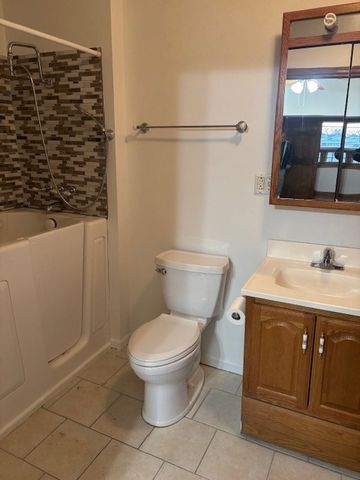 113 Orchard Street, Round Lake, IL 60073