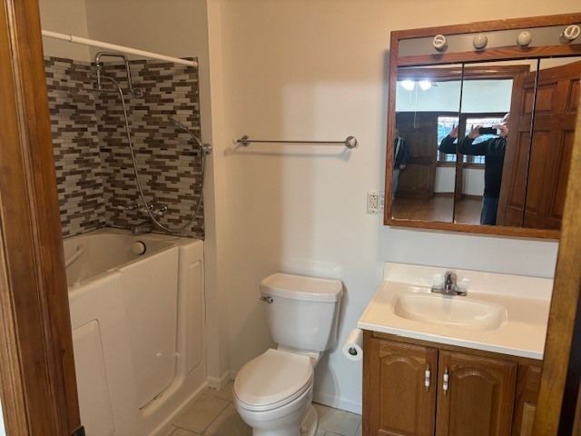 113 Orchard Street, Round Lake, IL 60073