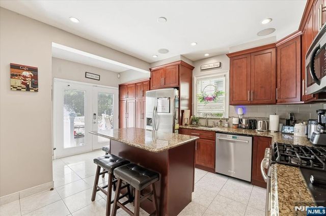 2 6th Street, Ridgefield Park, NJ 07660