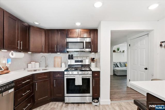 2 6th Street, Ridgefield Park, NJ 07660