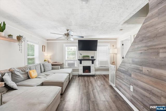 2 6th Street, Ridgefield Park, NJ 07660