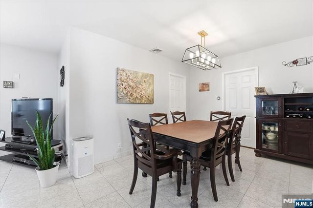 2 6th Street, Ridgefield Park, NJ 07660