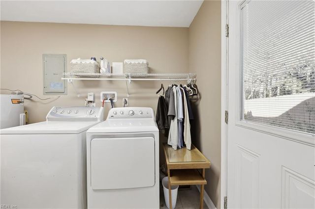 2912 Cessna DR, Virginia Beach, VA 23452