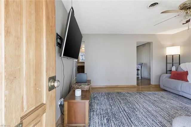 2912 Cessna DR, Virginia Beach, VA 23452