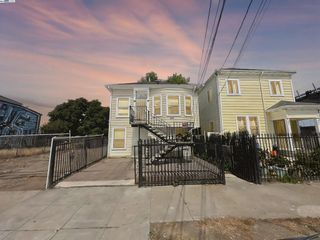 537 Chester St, Oakland, CA 94607