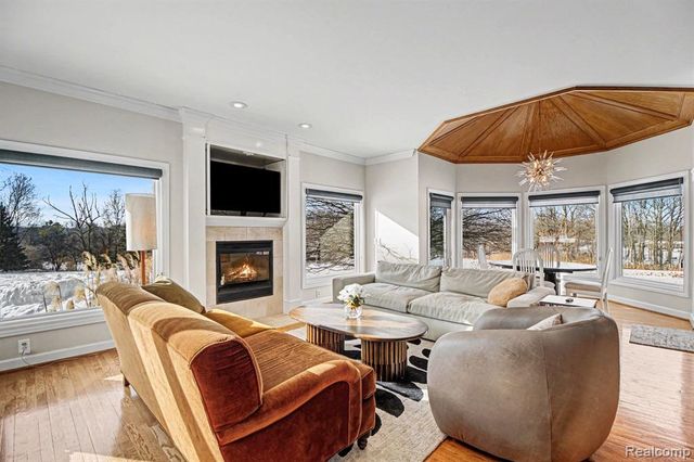 3880 Olde Farm Lane, Ortonville, MI 48462