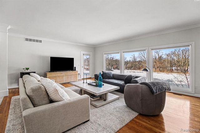 3880 Olde Farm Lane, Ortonville, MI 48462