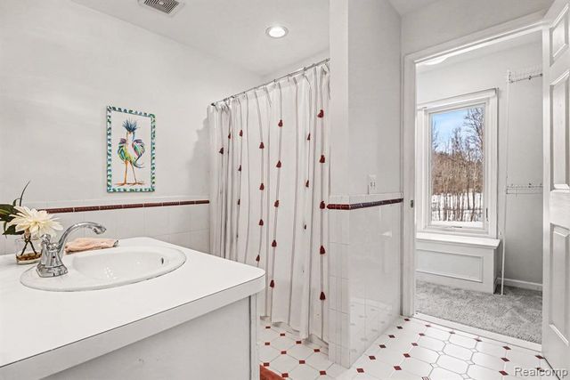 3880 Olde Farm Lane, Ortonville, MI 48462
