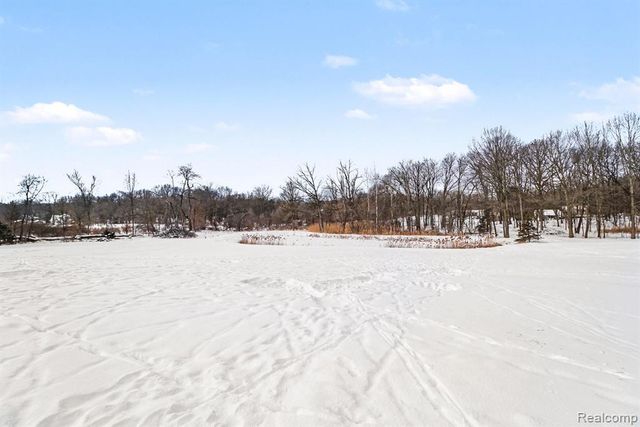 3880 Olde Farm Lane, Ortonville, MI 48462