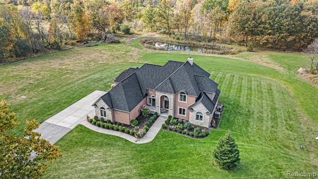 3880 Olde Farm Lane, Ortonville, MI 48462