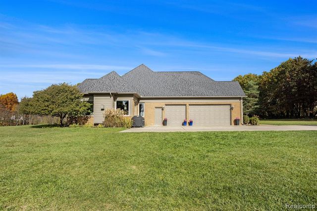 3880 Olde Farm Lane, Ortonville, MI 48462