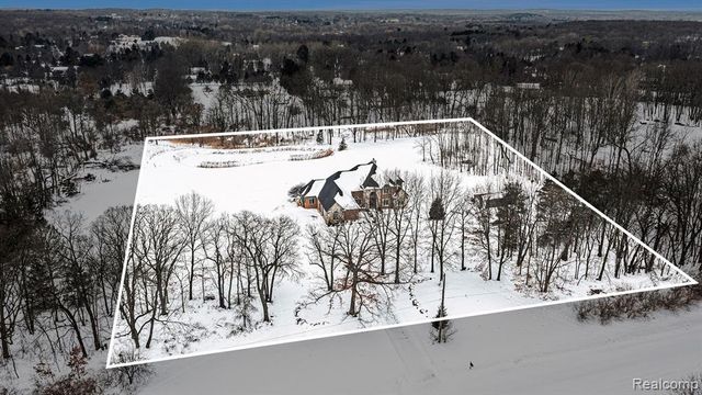 3880 Olde Farm Lane, Ortonville, MI 48462