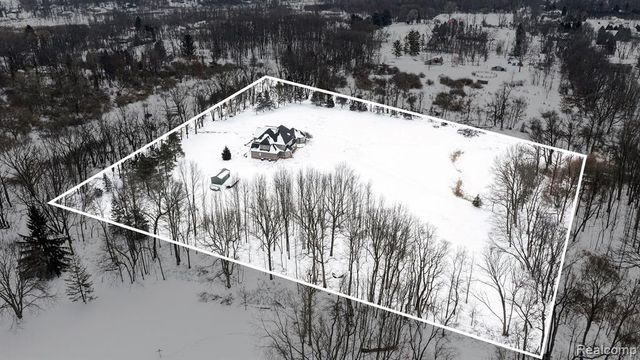 3880 Olde Farm Lane, Ortonville, MI 48462