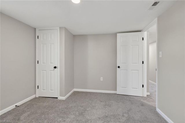 1633 Rolfe PL, Newport News, VA 23607