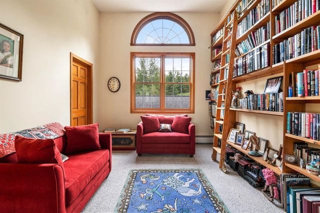 251 Pratt Bridge Road, Jamaica, VT 05343