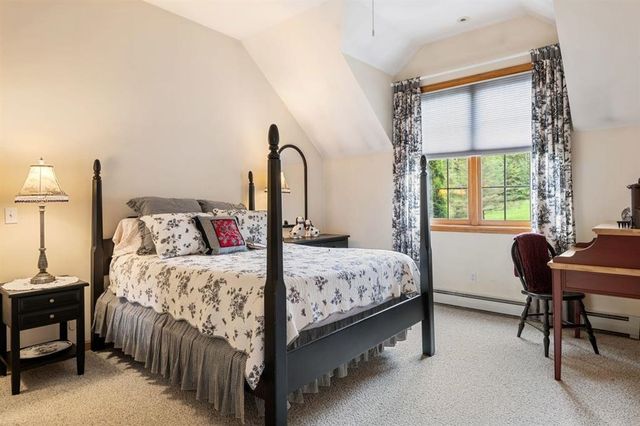 251 Pratt Bridge Road, Jamaica, VT 05343