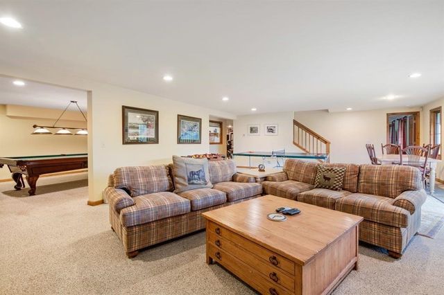 251 Pratt Bridge Road, Jamaica, VT 05343