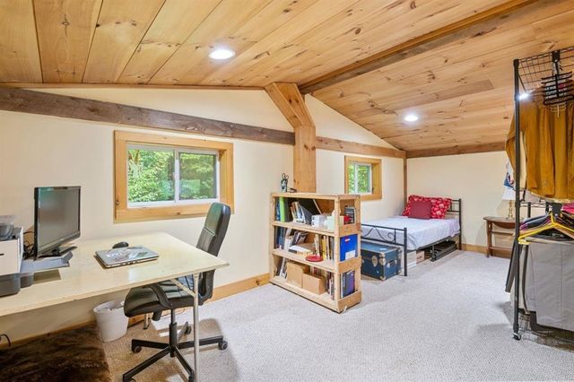 251 Pratt Bridge Road, Jamaica, VT 05343