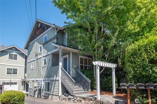 118 N 104th Street #A, Seattle, WA 98133