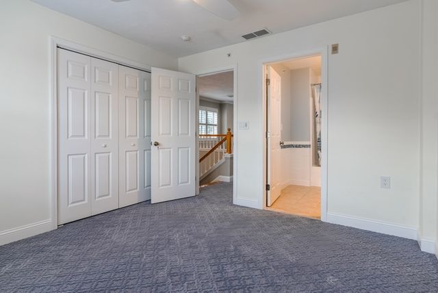 432 Boxwood Ln 432, Clinton, MA 01510