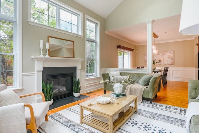 432 Boxwood Ln 432, Clinton, MA 01510